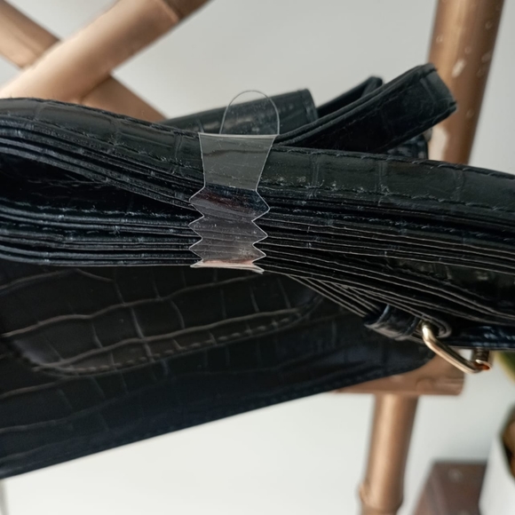 Black Croc Pocket Sling Bag - Picture 12 of 14